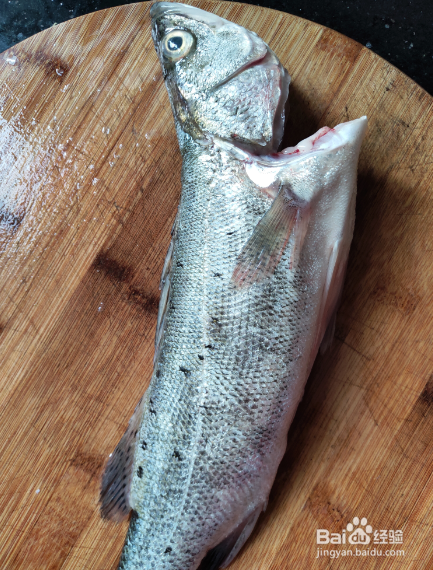 清蒸豉香鲈鱼的家常做法