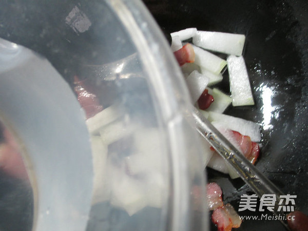 腊肉烩冬瓜的做法