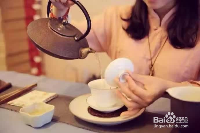 怎样分辨茶叶加没加香精