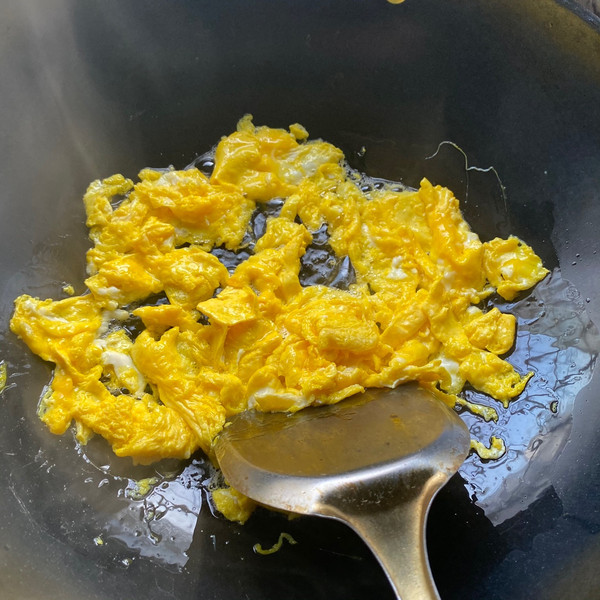 西红柿鸡蛋生菜卤牛肉煮荞麦刀削面