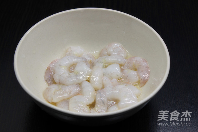 虾仁炒蛋的做法