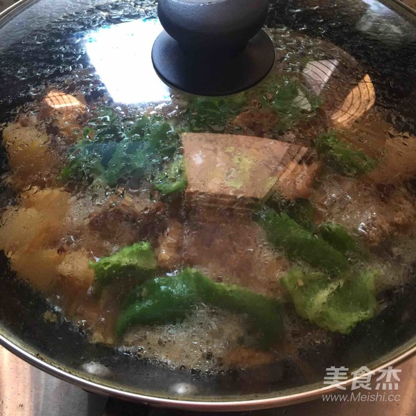 土豆排骨的做法