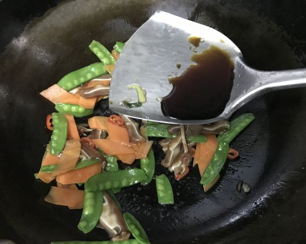 荷兰豆炒层层脆