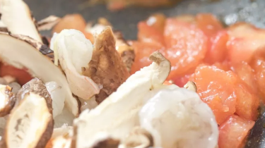 香浓诱人番茄虾仁面怎么做