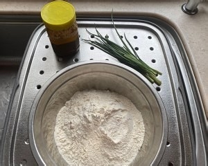 手工热干面的制作方法