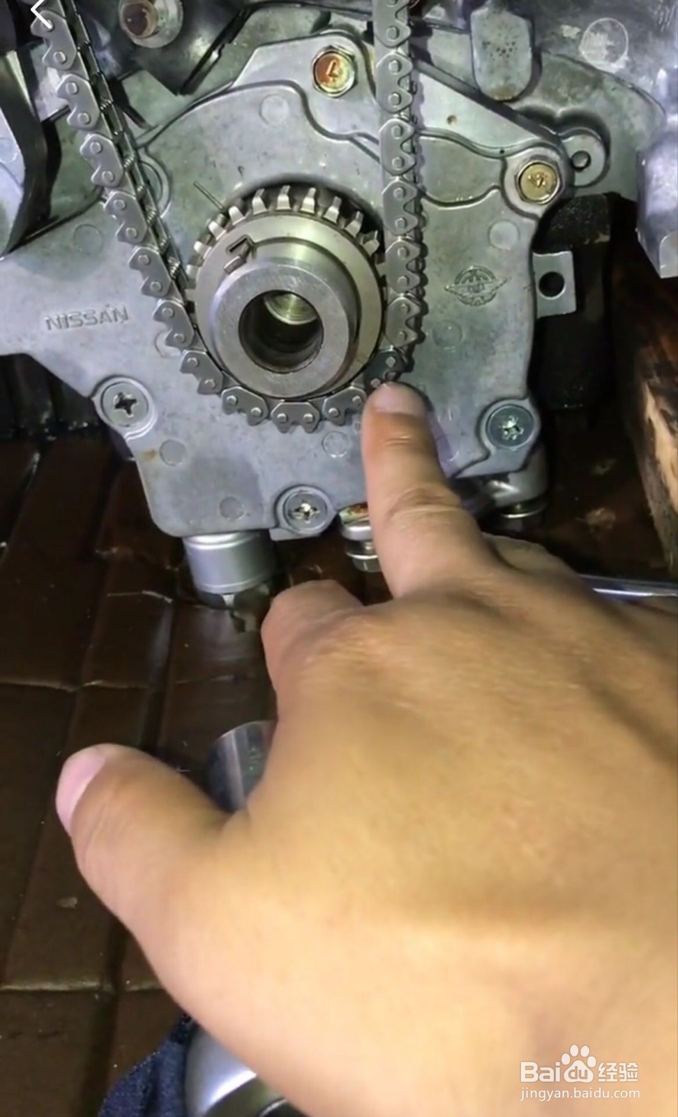 尼桑天籁2.3发动机正时链条标记