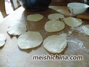 猪肉萝卜馅包子