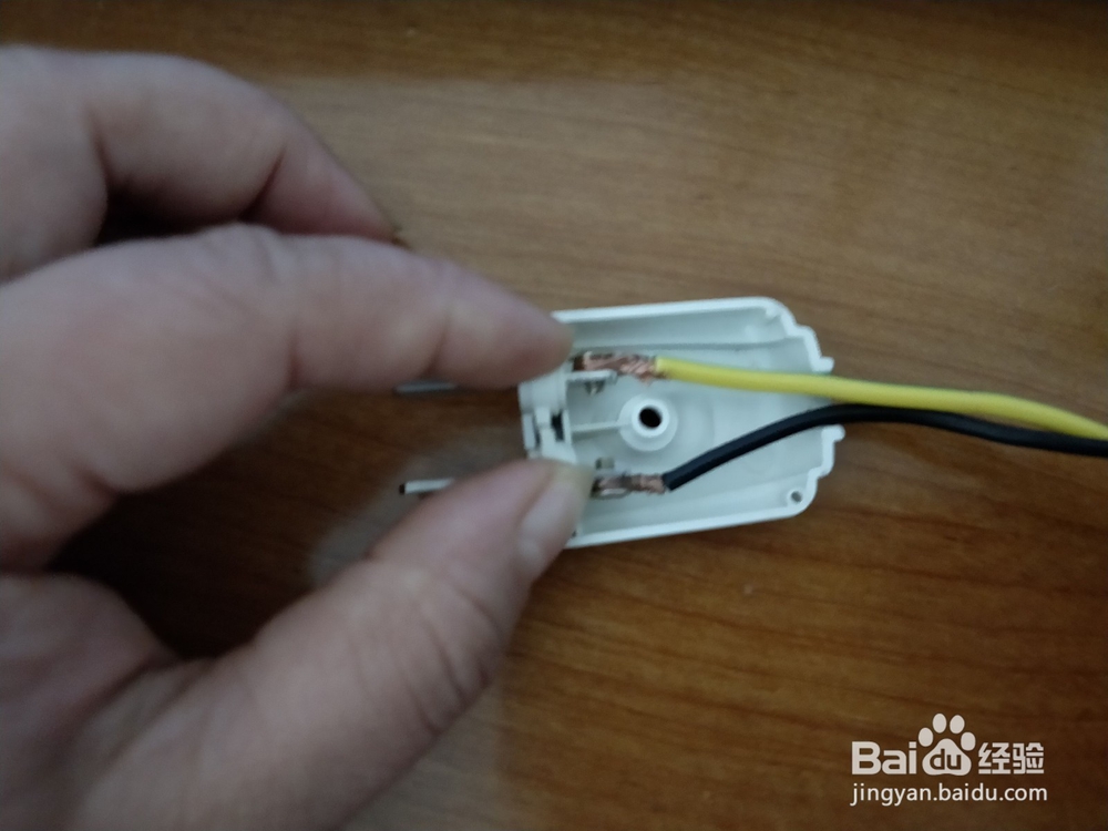 怎样接插头的线