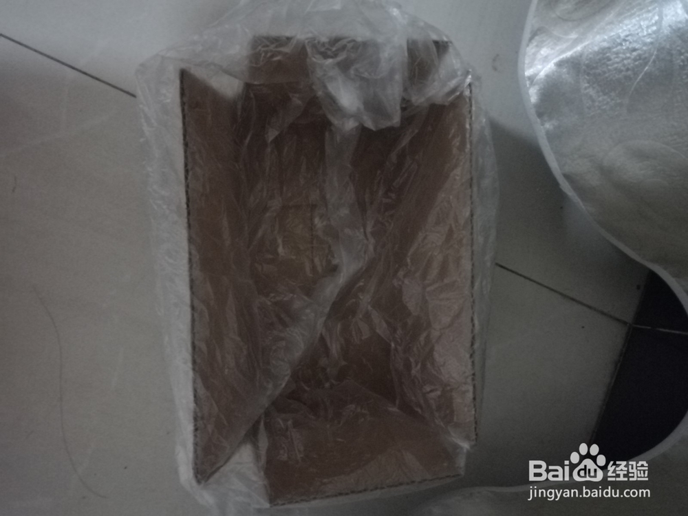 快递盒、矿泉水瓶的二次利用