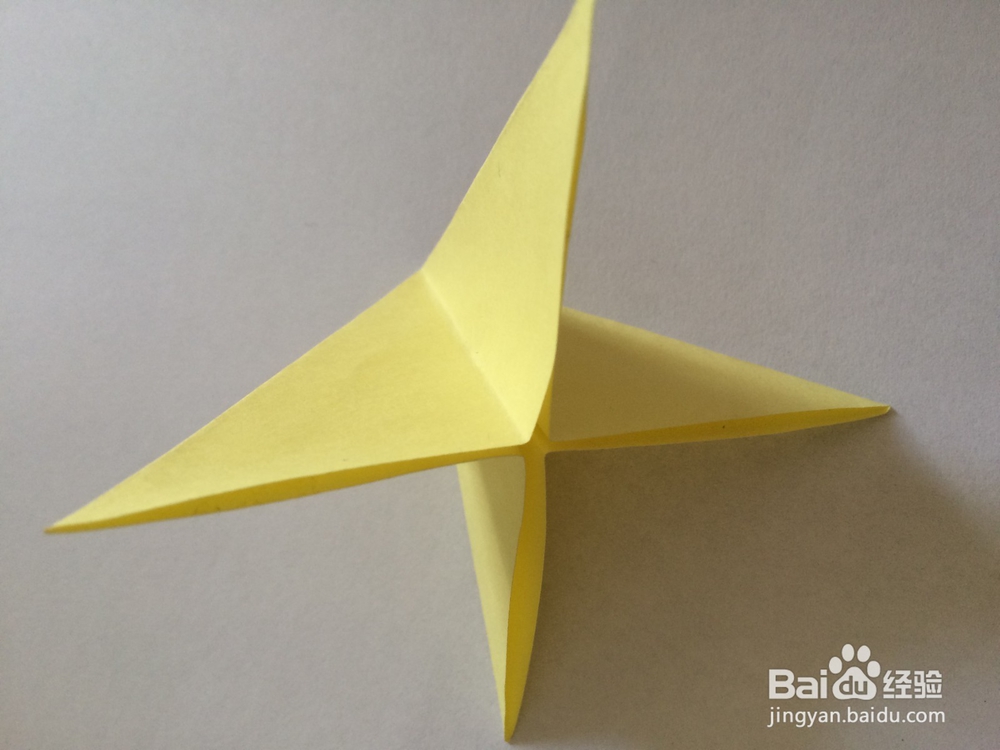 怎样手工折叠出漂亮的百合花