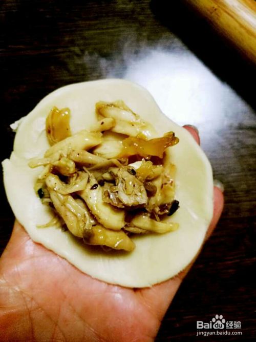 怎么做记忆中的样子    椒盐牛蛙月饼?