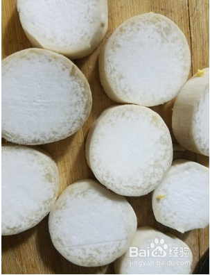 美味简单杏鲍菇的做法。