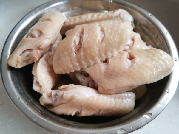 红烧鲍鱼鸡翅煲