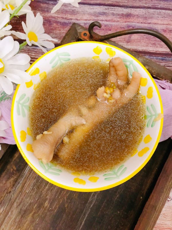 消暑鸡脚绿豆汤