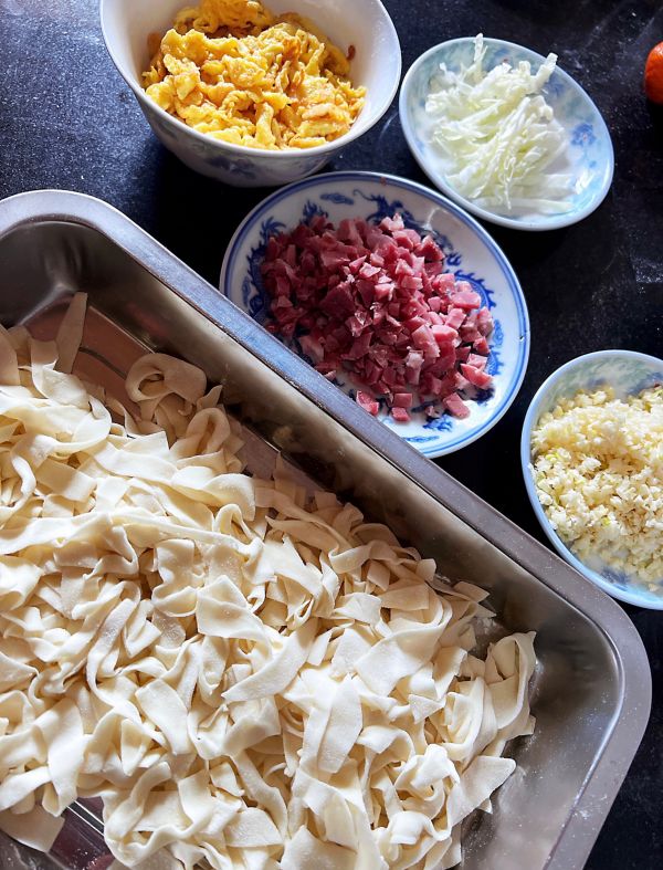 油泼辣子酸汤面