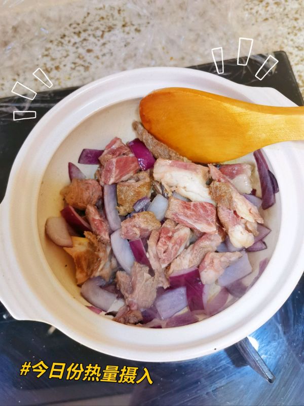 新疆手抓饭煲仔锅