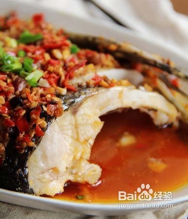 剁椒鱼头(简单版)的做法