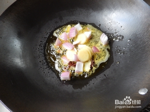 如何做美味炖菜:土豆炖鸡块