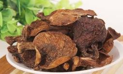 松蛾炖鸡的做法