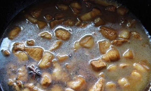 如何做土豆红烧肉窍门