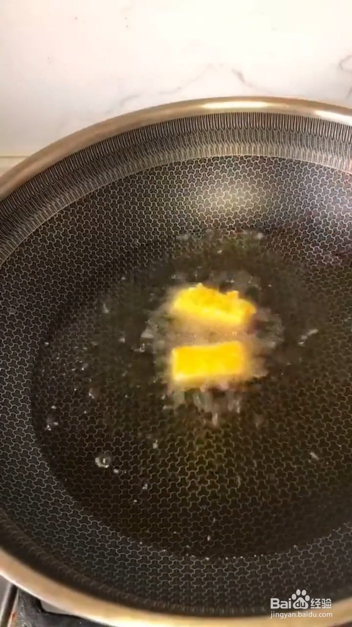 如何制作脆皮炸鲜奶