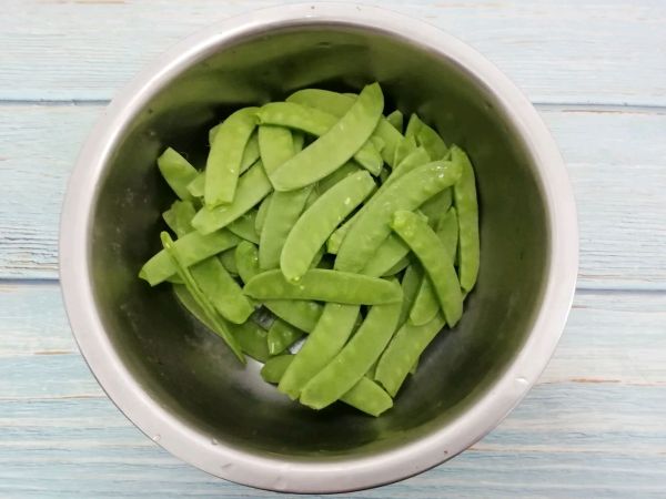 下饭菜……荷兰豆炒虾仁