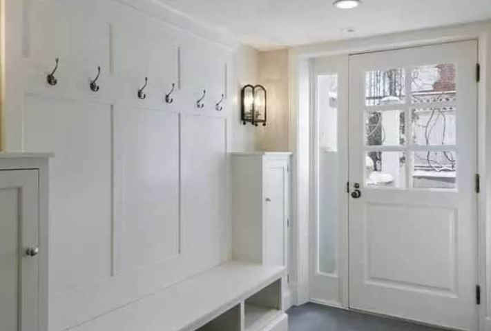 装修时进户门什么时候换比较好