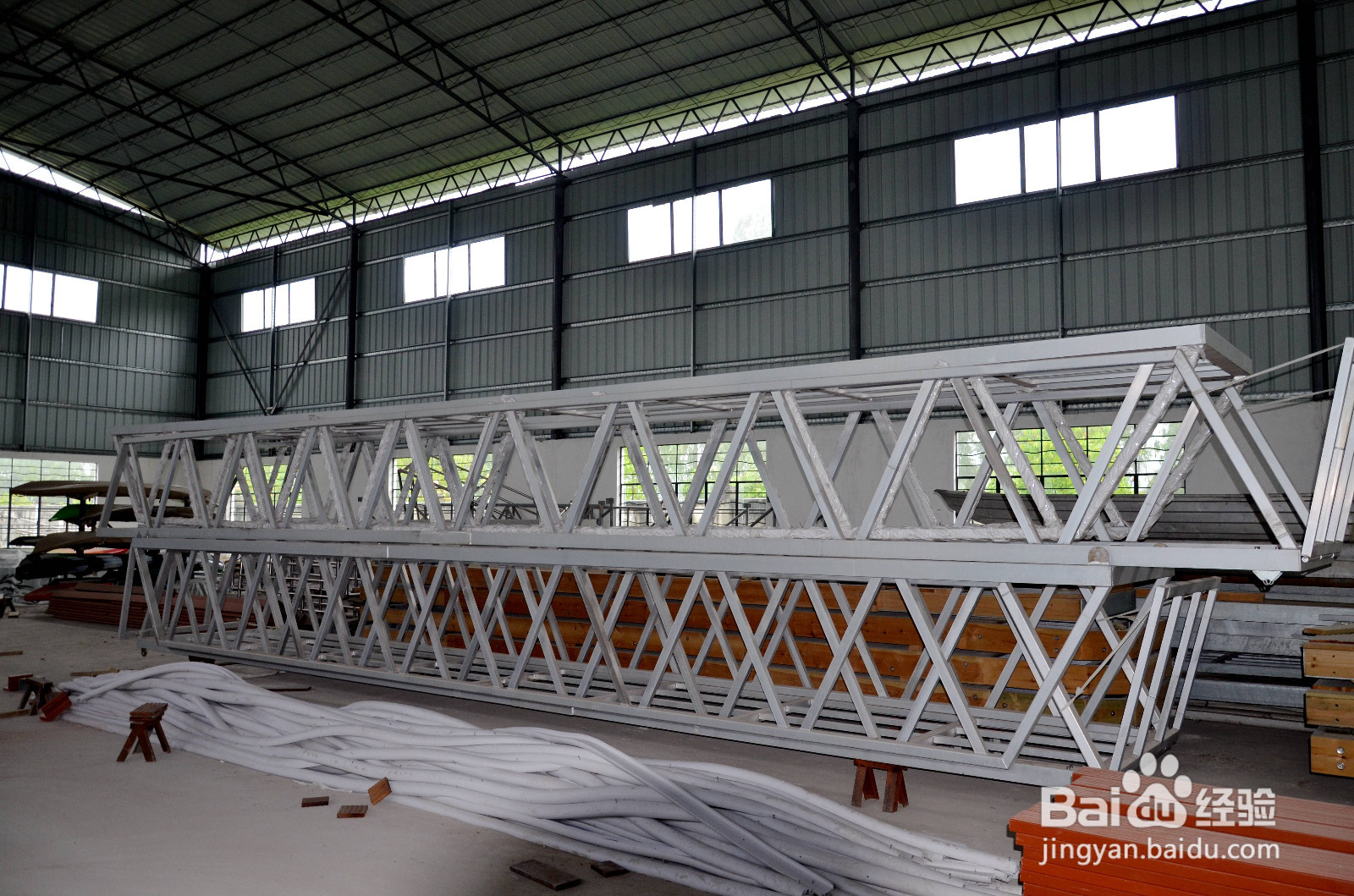 德普人行天桥施工方案