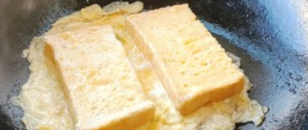 吐司鸡蛋的简单做法