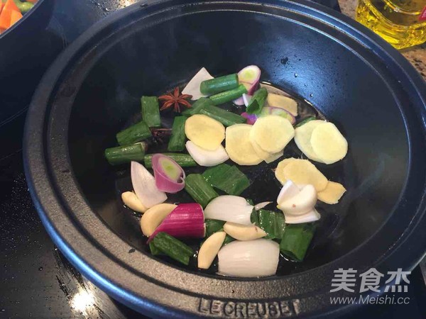 三汁焖锅的做法