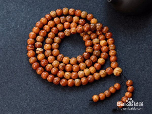 老蜜蜡和新蜜蜡的区别，为什么老蜜蜡价值更高？