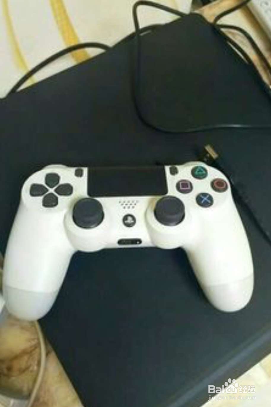 如何在电脑上使用PS4手柄