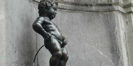 早晨的第一泡尿检查自己的身体状况