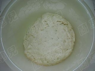 腊味茄肉生煎包