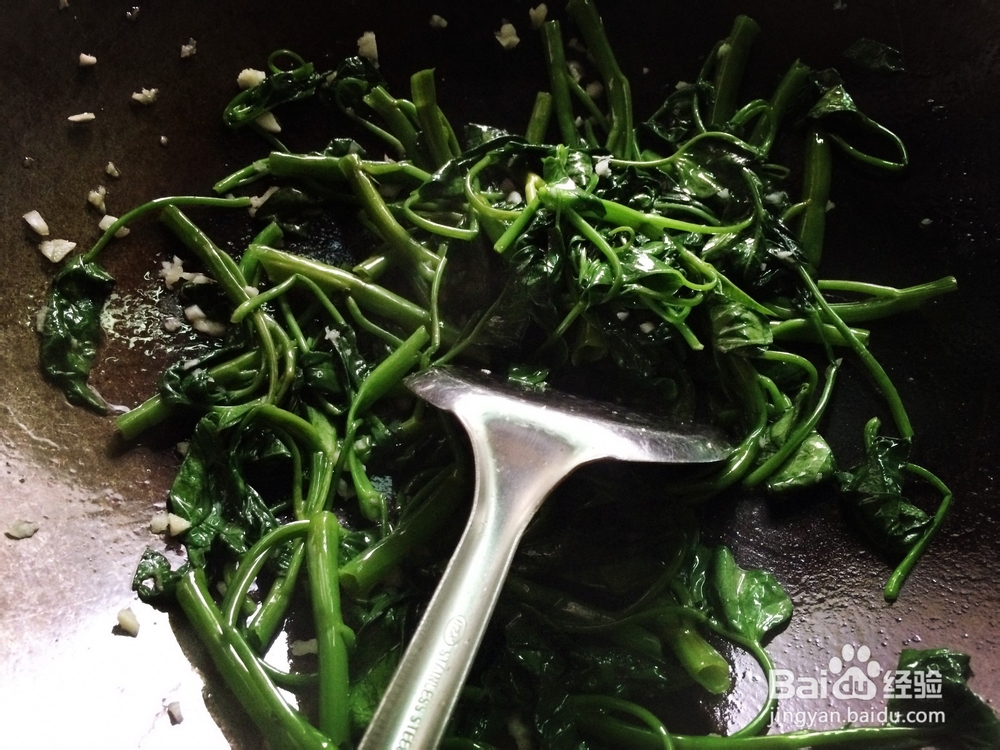 空心菜用两种方法制作