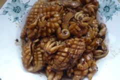 【炸酱面，花样做】酱爆鱿鱼面