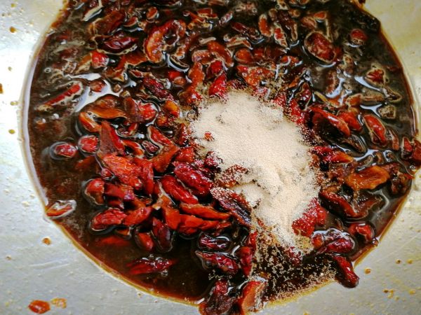 红糖开花枣馒头