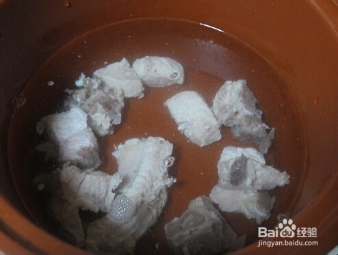 营养丰富:排骨萝卜汤的做法