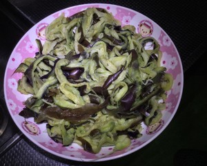 凉拌菜：茄子拌蒜