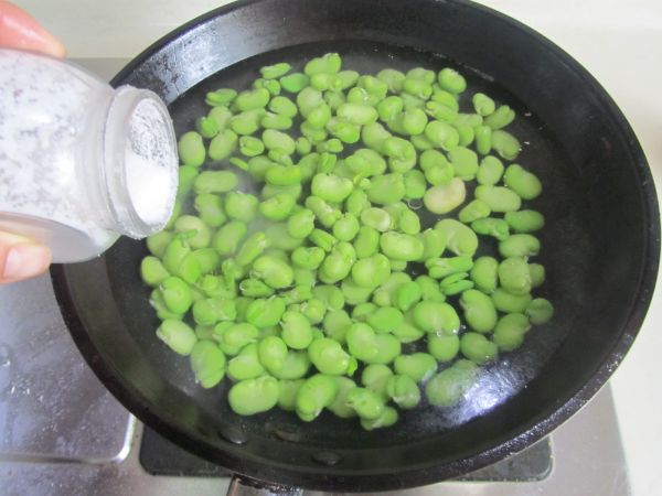 香肠雪菜炒蚕豆米