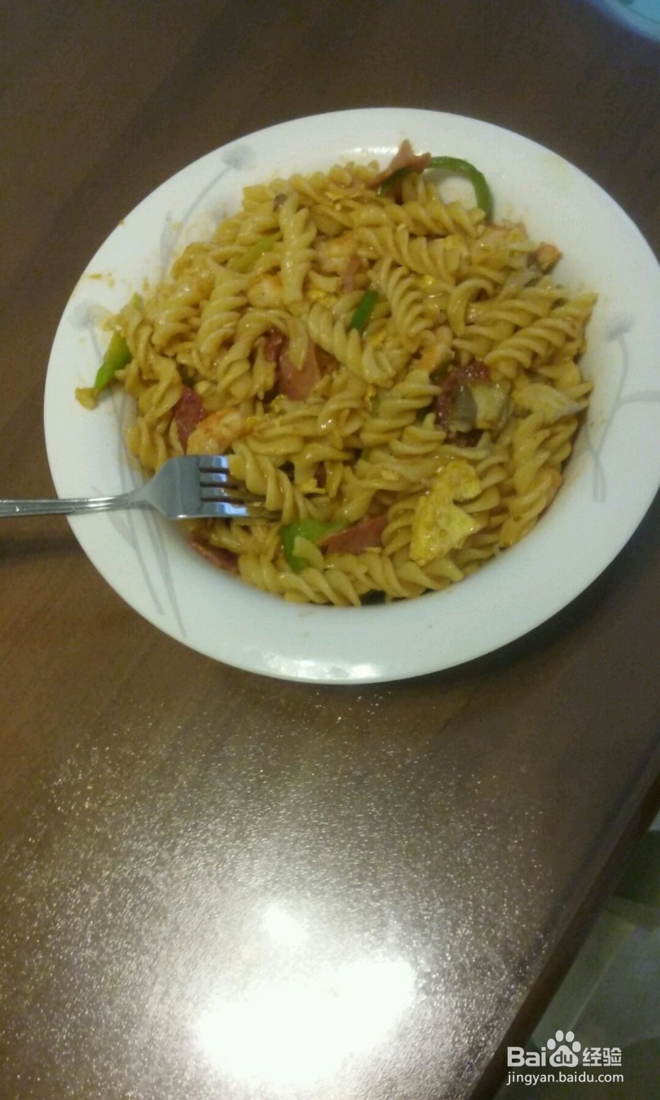 海鲜培根炒意面的做法