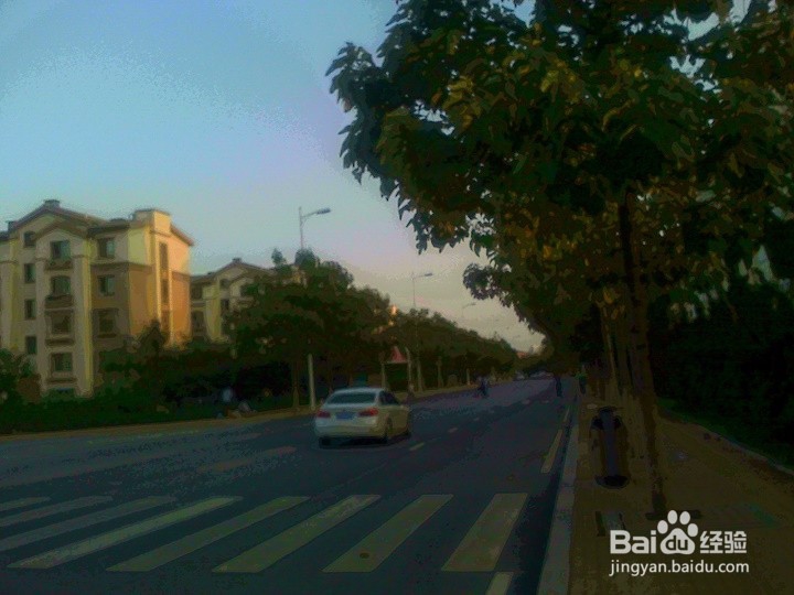 学生放学不要横穿马路