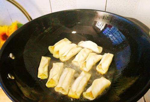 焦香猪肉香菇锅贴