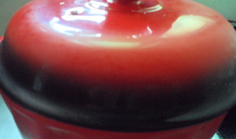 制作竹荪排骨汤