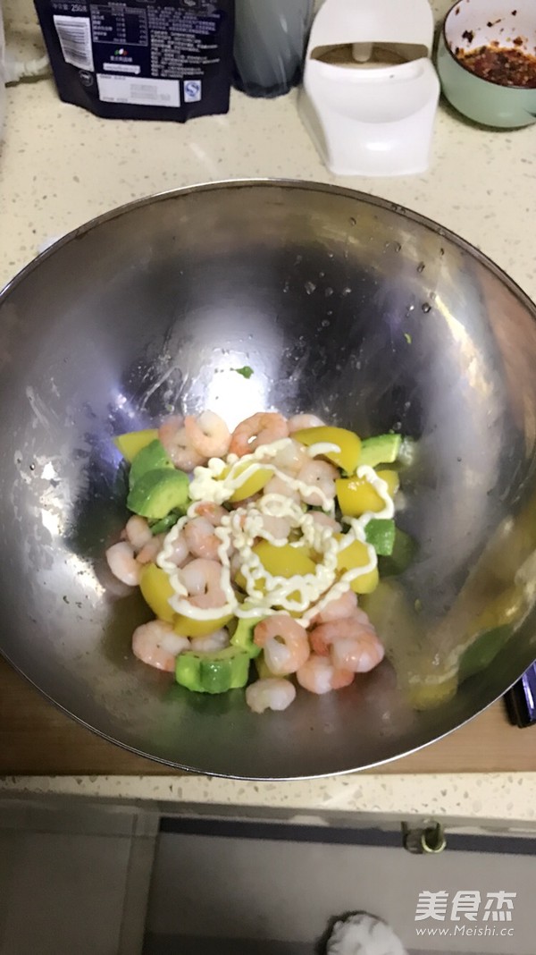 营养虾仁沙拉
