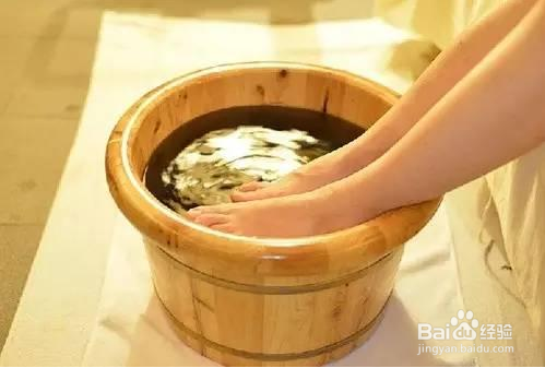 鞋子泡水后很臭怎么办