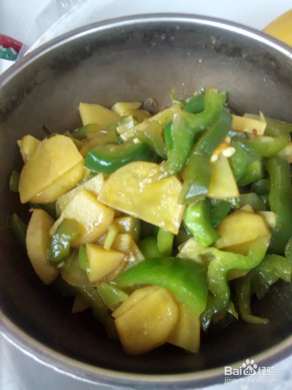 葱爆甜椒炒土豆片