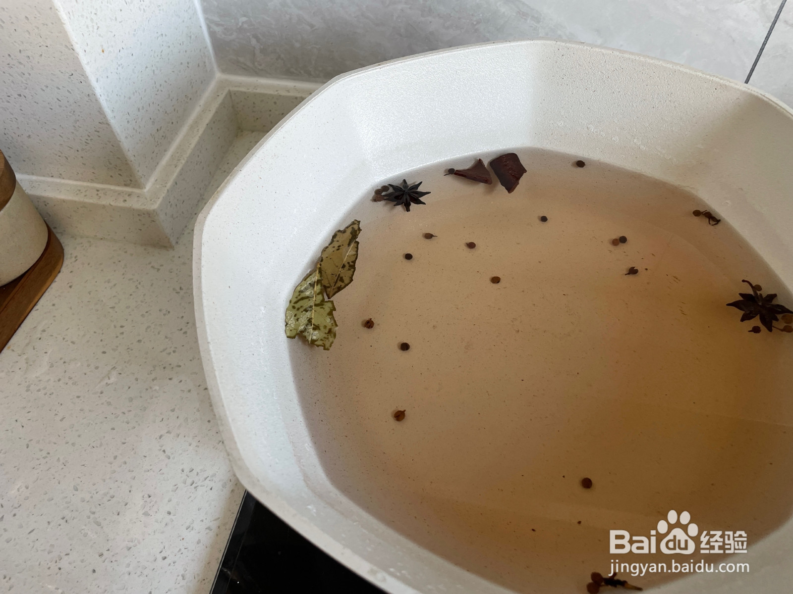超赞沙沙流油咸鸭蛋的做法