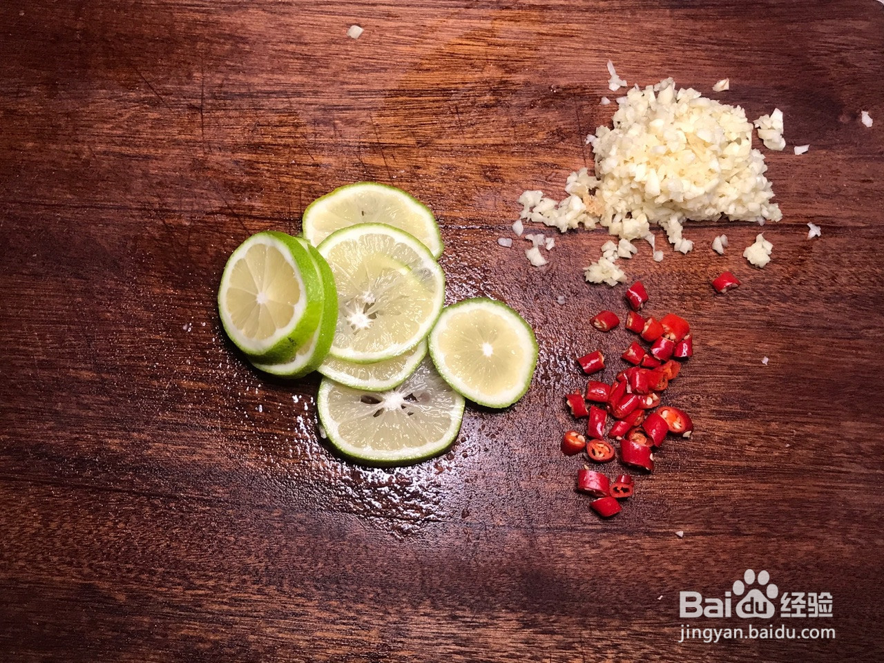 无骨柠檬鸡爪的做法