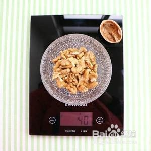 燕麦核桃枸杞粥的做法